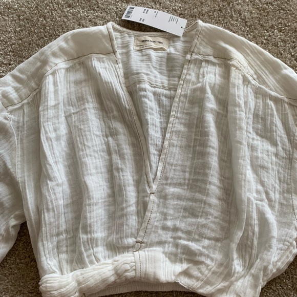 Urban Top - Picture 2 of 4